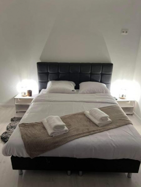 Ruime luxe kamer in centrum Brugge met badkamer!